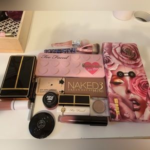 Gently used makeup lot